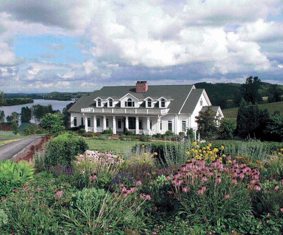 Whitestone Country Inn Kingston Exterior photo